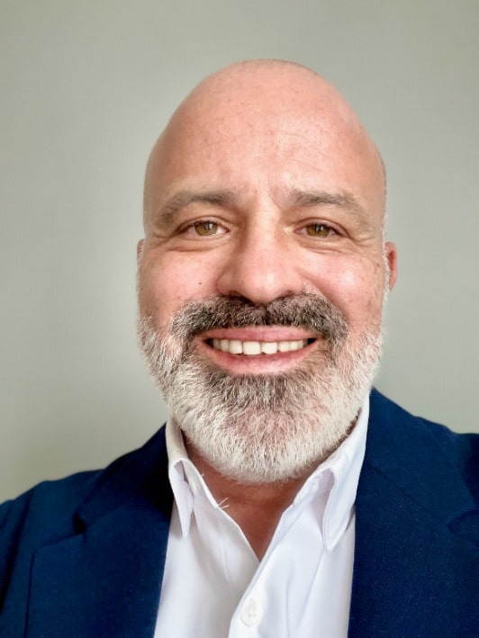 Stefan Alt, Founder von finnaro.de